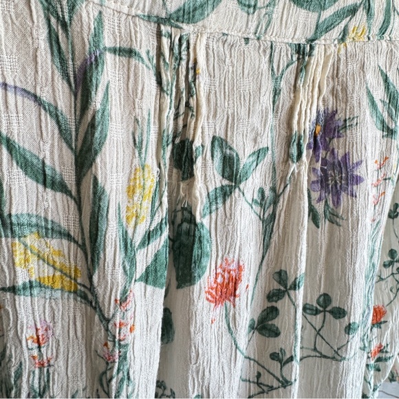 Laura Ashley Botanical Floral Cropped Blouse, thin crinkle gauze, women’s XL - Picture 4 of 10